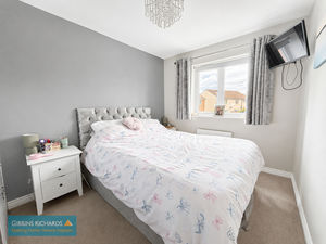 Master bedroom- click for photo gallery